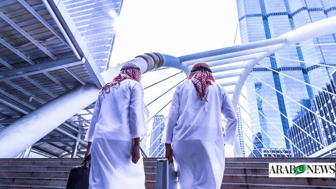 فيتش تحذر من اختبار متانة الائتمان الخليجي مع اضطراب هرمز