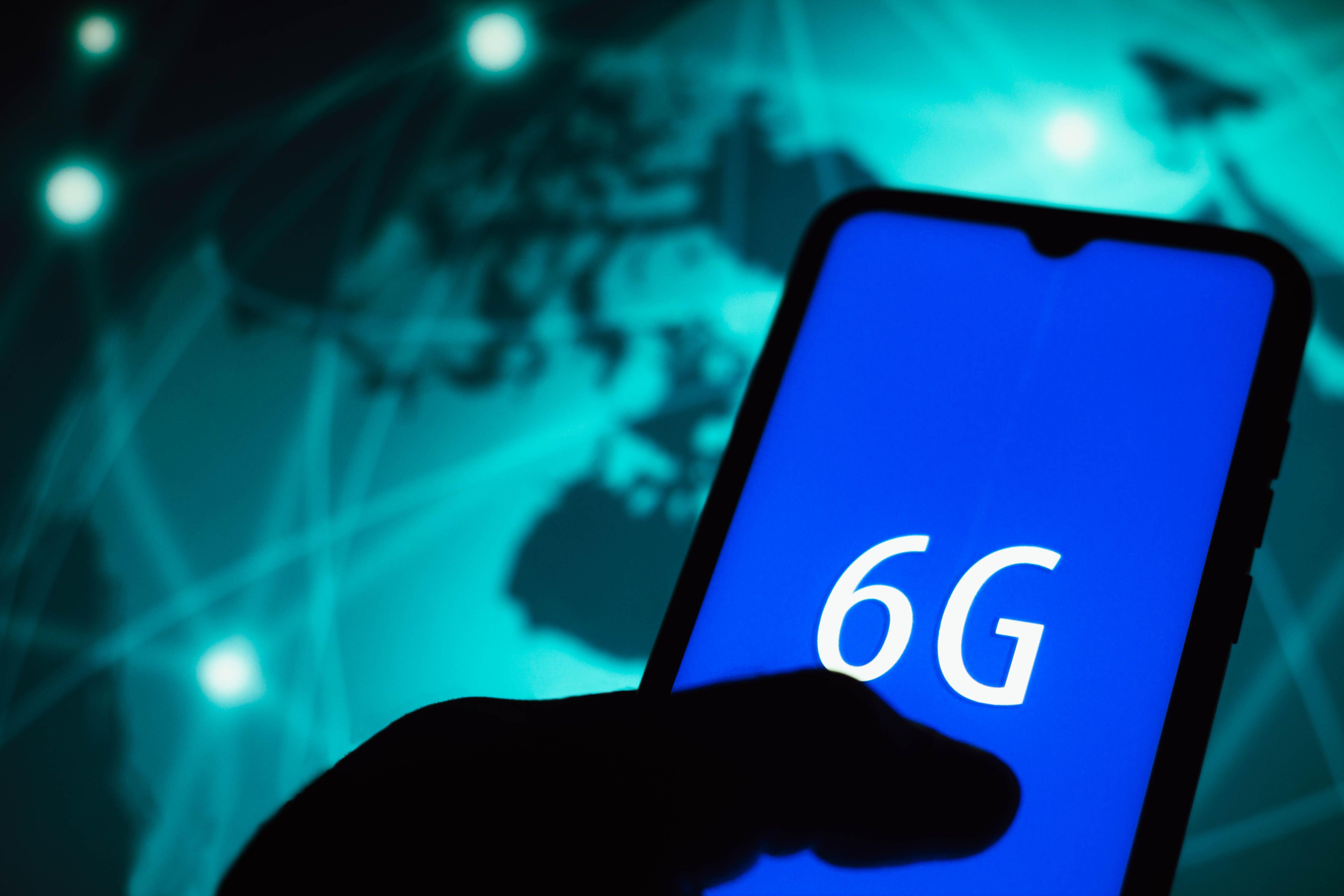 3GPP تحدد مسار معايير 6G حتى تجميد الكود في مارس 2029